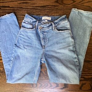 Abercrombie Women’s Straight Leg Jeans